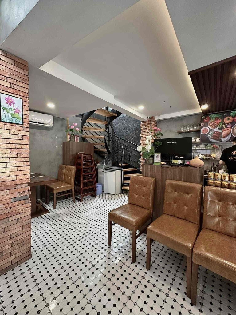 Cho thuê Nguyên căn 3 mặt tièn Hoa Sữa, Phường 7, Quận Phú Nhuận 